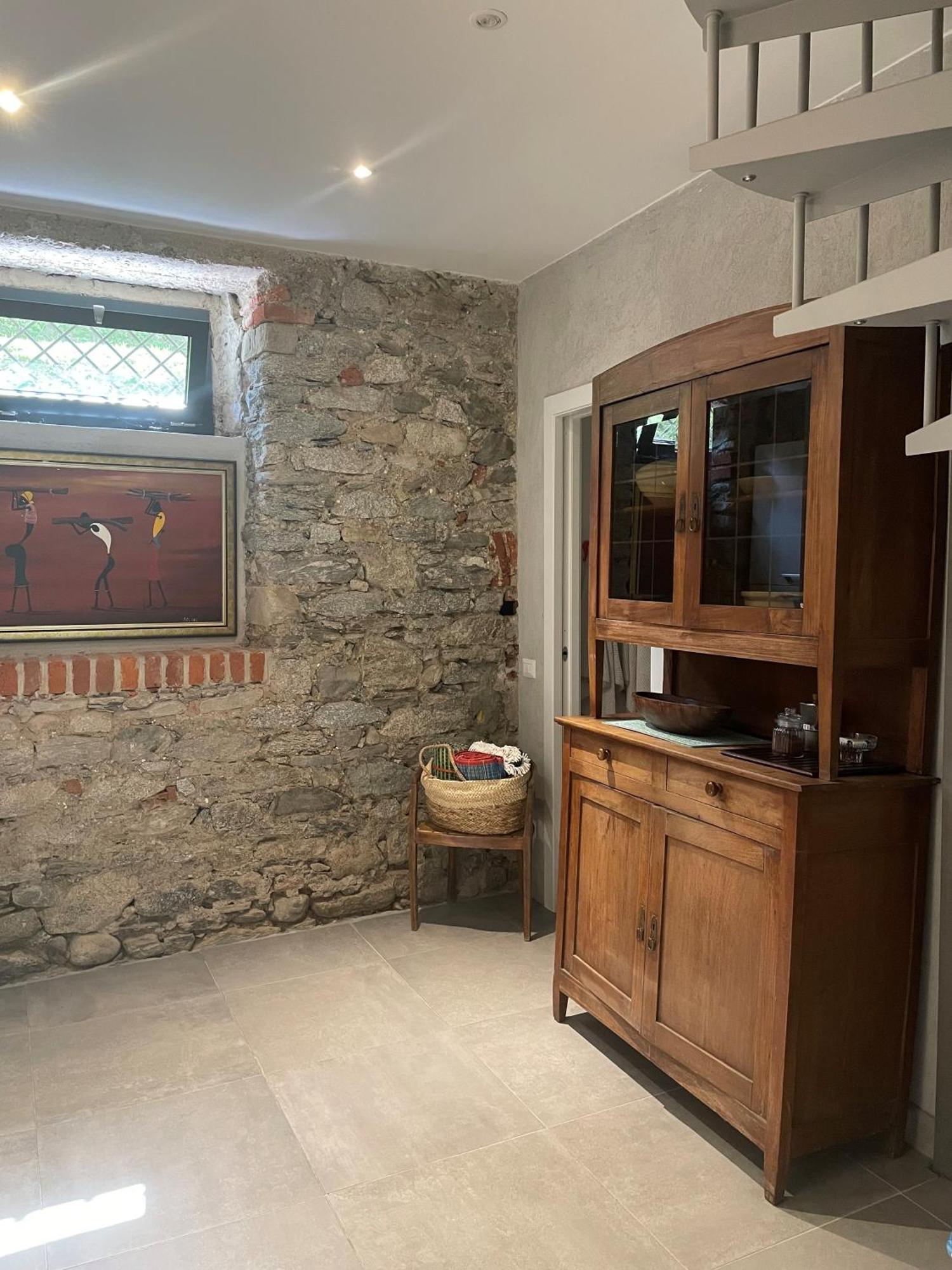 Villa Bacchetta - Stone Cottage Oleggio Castello Eksteriør billede